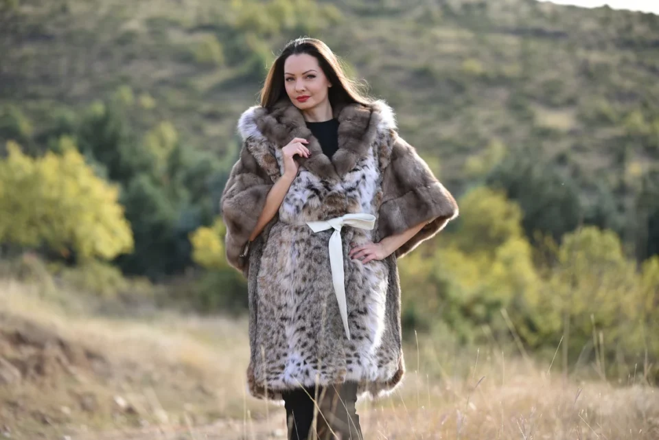 Italian Lynx Coat Fur Design Sable Hood and Sleeves with Belt