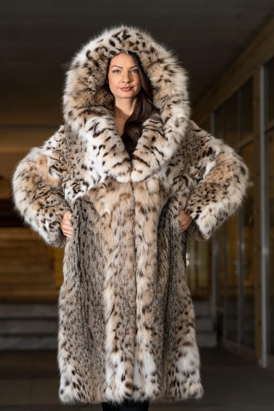 Coat with Collar with Big Hood