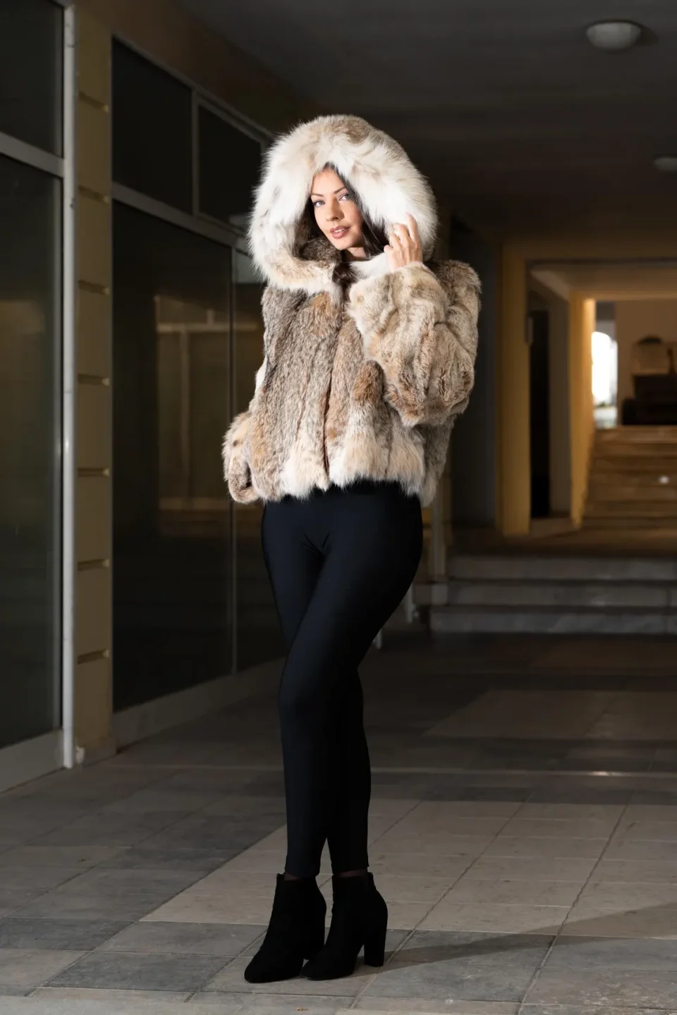 Lynx Jacket with Sleeve Legs Lynx Canadian with Hood